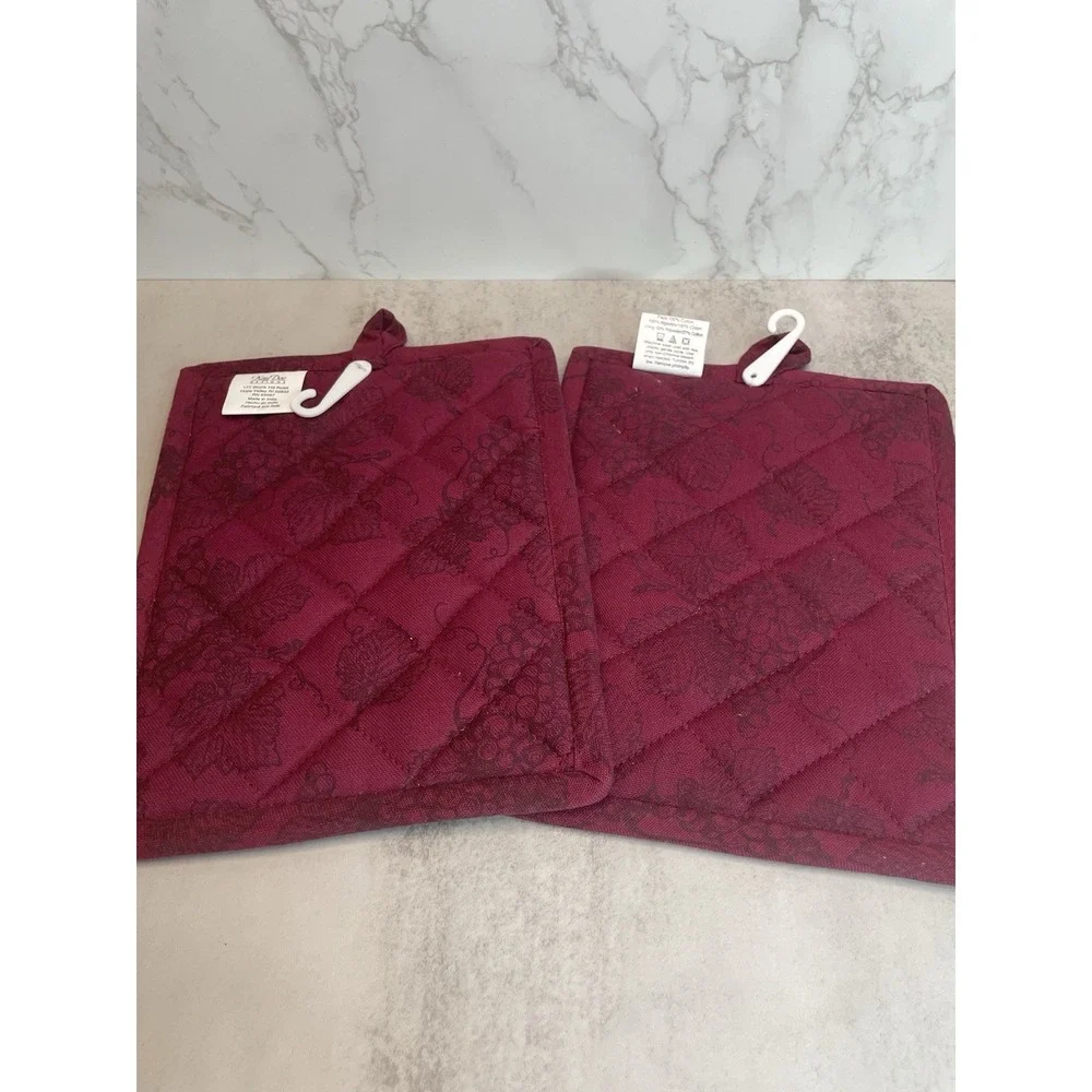 Set of 2 Kay Dee Designs Potholders Wine Bottle & Wine Glasses - New
